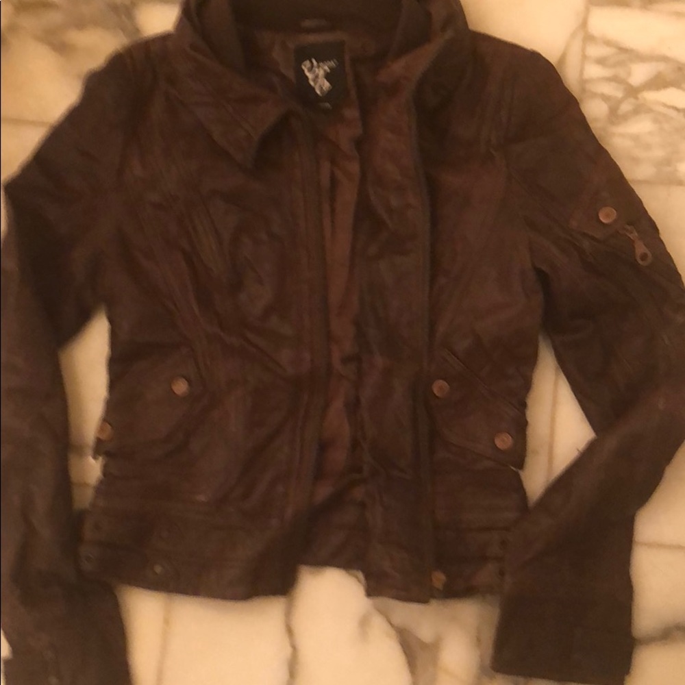 Leather jacket - Picture 2 of 2